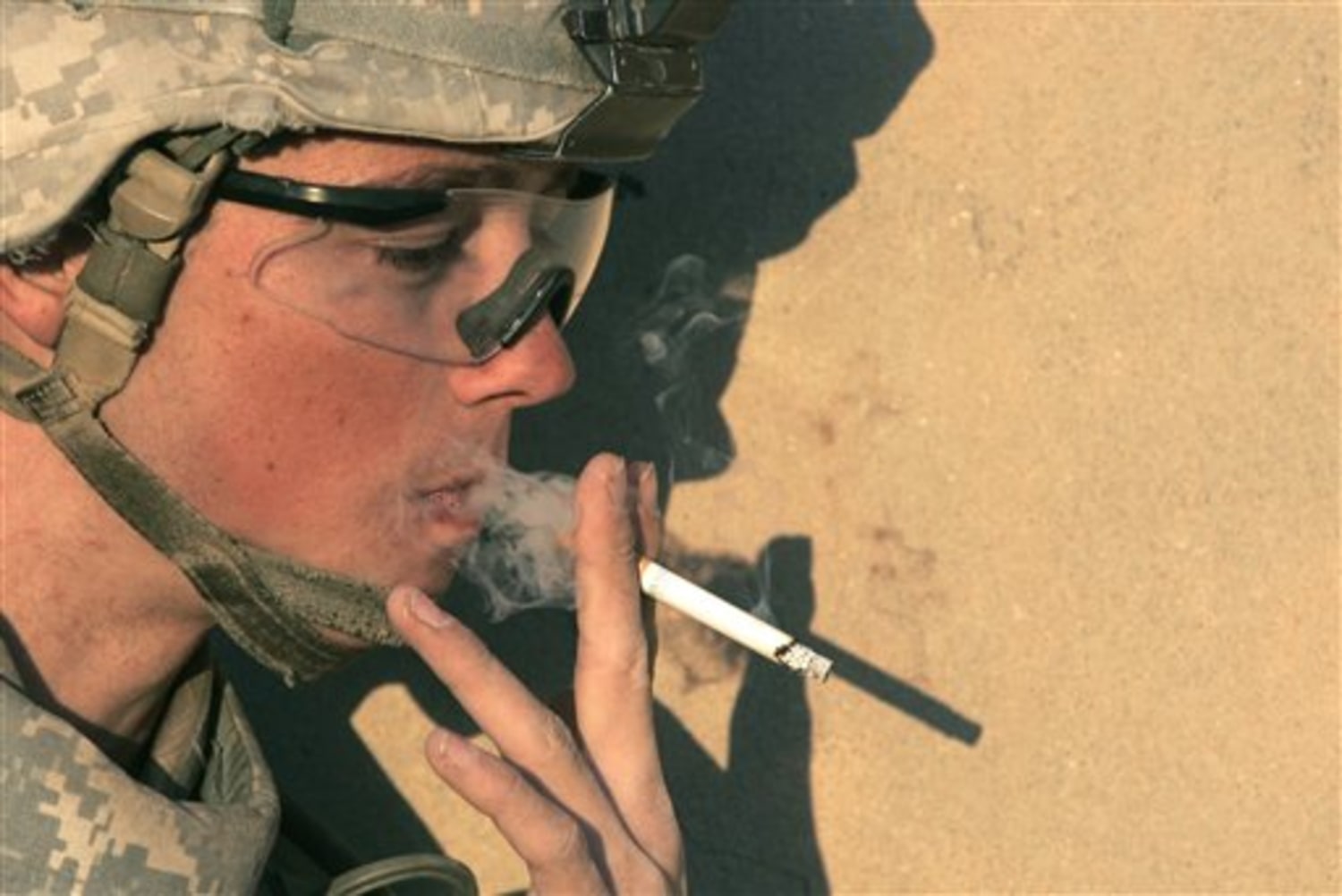 Smoking And The Army Uniform: What You Need To Know - Army Uniform