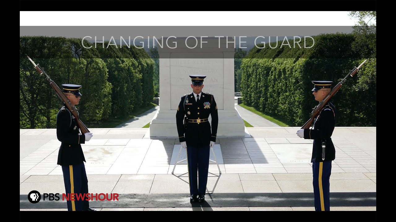 when is the changing of the guard at arlington schedule history